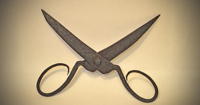 Как выглядели ножницы в 300 году до нашей эры?
