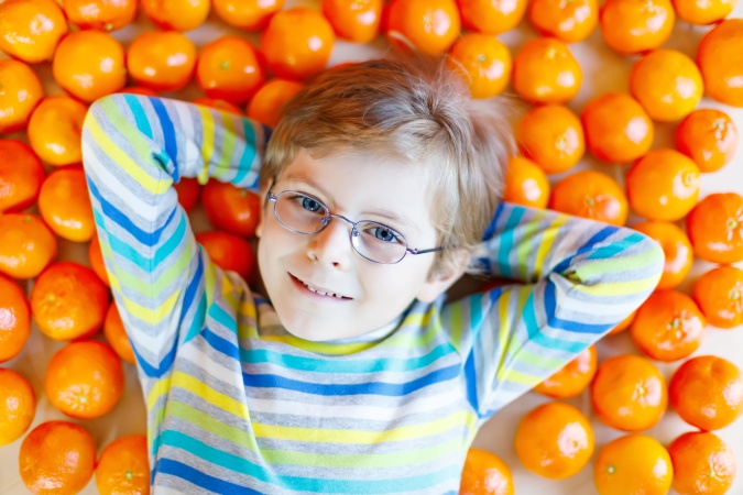 Вредно ли детям есть мандарины?