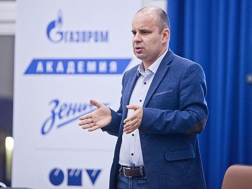 В «Газпром»-Академии прошла лекция гроссмейстеров Алексея Лугового и Максима Матлакова